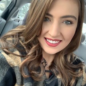 Meet your Posher, Victoria